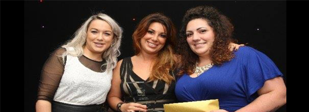 katy-jobbins-accepting-etc-training-centre-of-excellence-award-2016